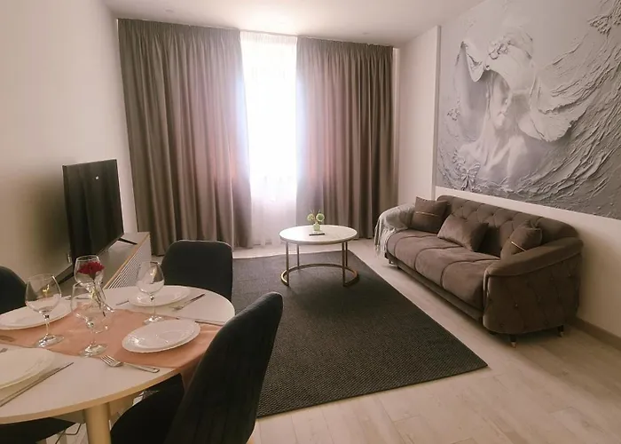 Central Chic Apartament With Spa And Gym